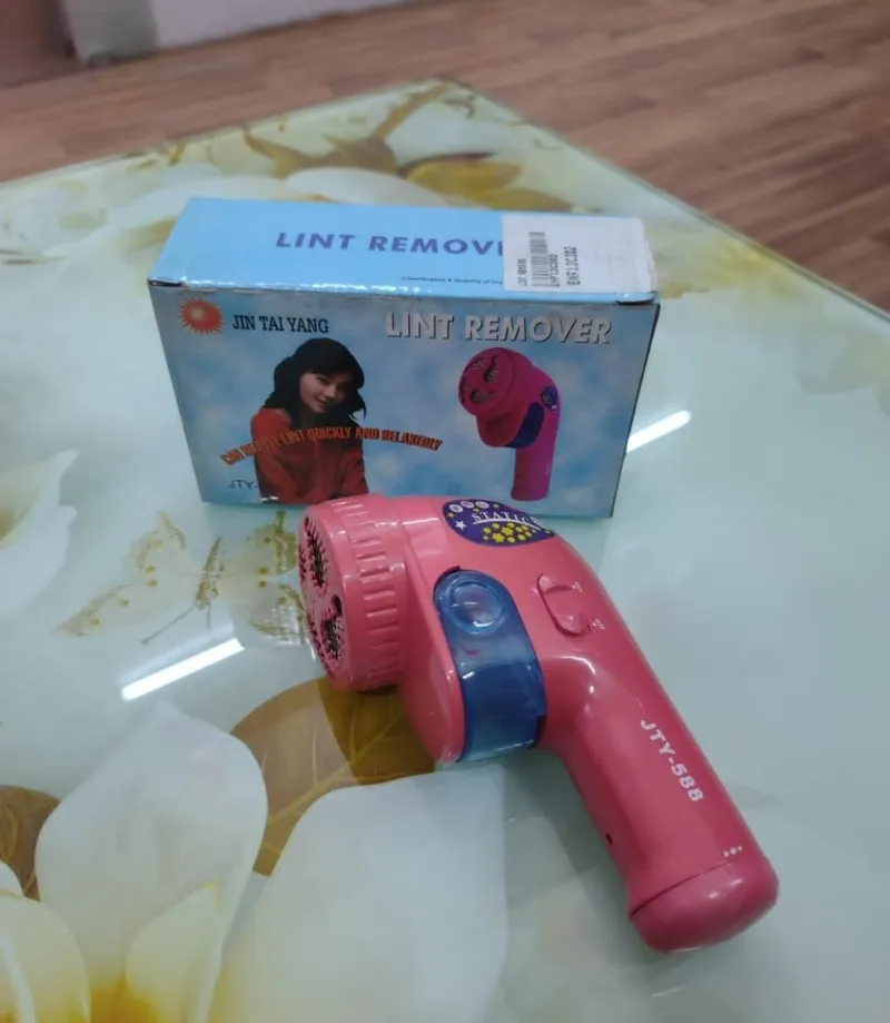 Portable Lint Remover – Fabric Cleaner in Kigali available online in Rwanda