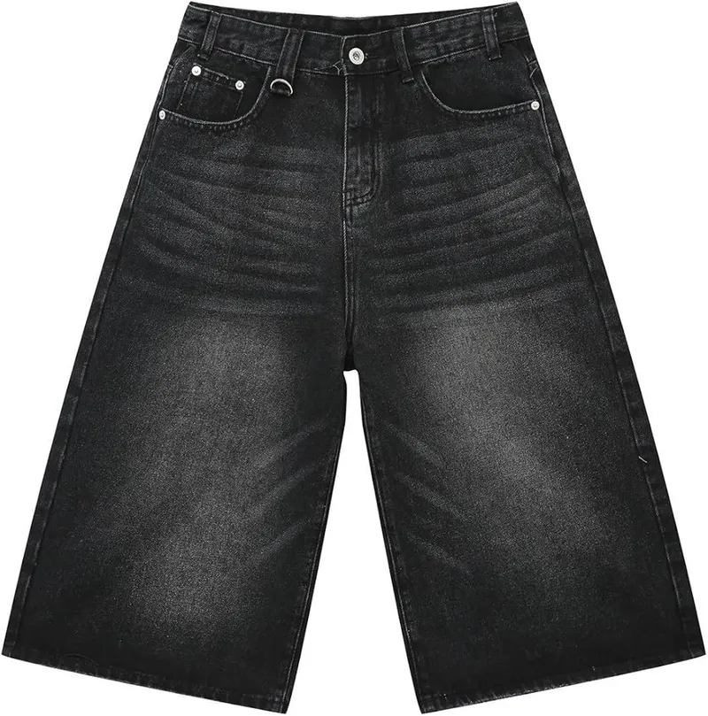 Short baggy en denim pour homme, confortable et tendance, idéal pour un look streetwear à Kigali. Coupe ample, tissu résistant et facile à porter au quotidien. Parfait pour les sorties décontractées et le style urbain moderne. available online in Rwanda